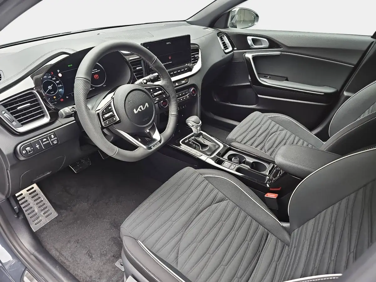 KIA CEED SW 1.5 T-GDI DCT7 GT-LINE TECHNOLOGIE PERFORMANCE