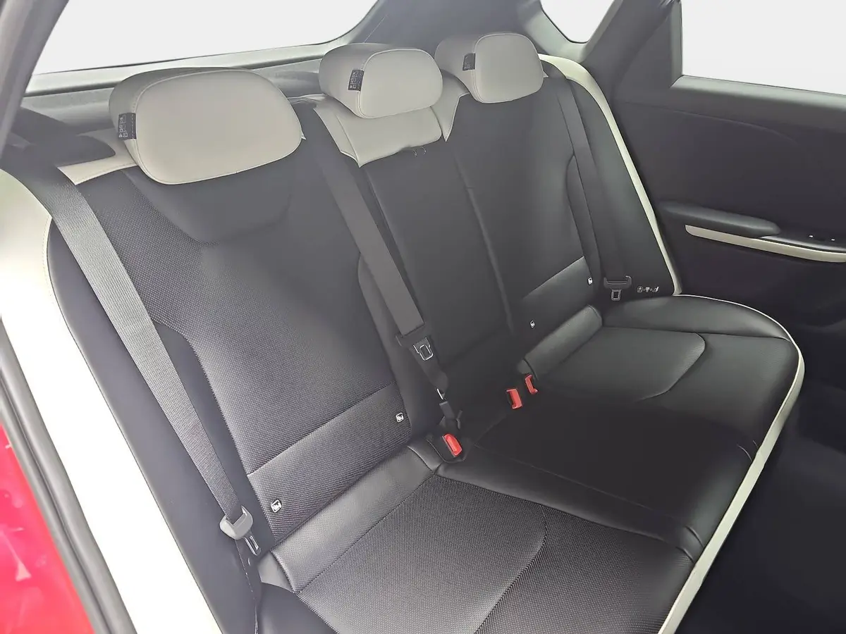 KIA K4 1.6 T-GDI 180 PS DCT7 GT-LINE MJ26 DRIVEWISE-PARK-PRO SITZ SOUND DESIGN
