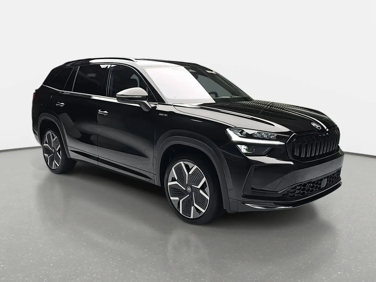 SKODA KODIAQ 2.0 TDI DSG SPORTLINE 4X4 NAVI LED ACC PANO 7S AHK