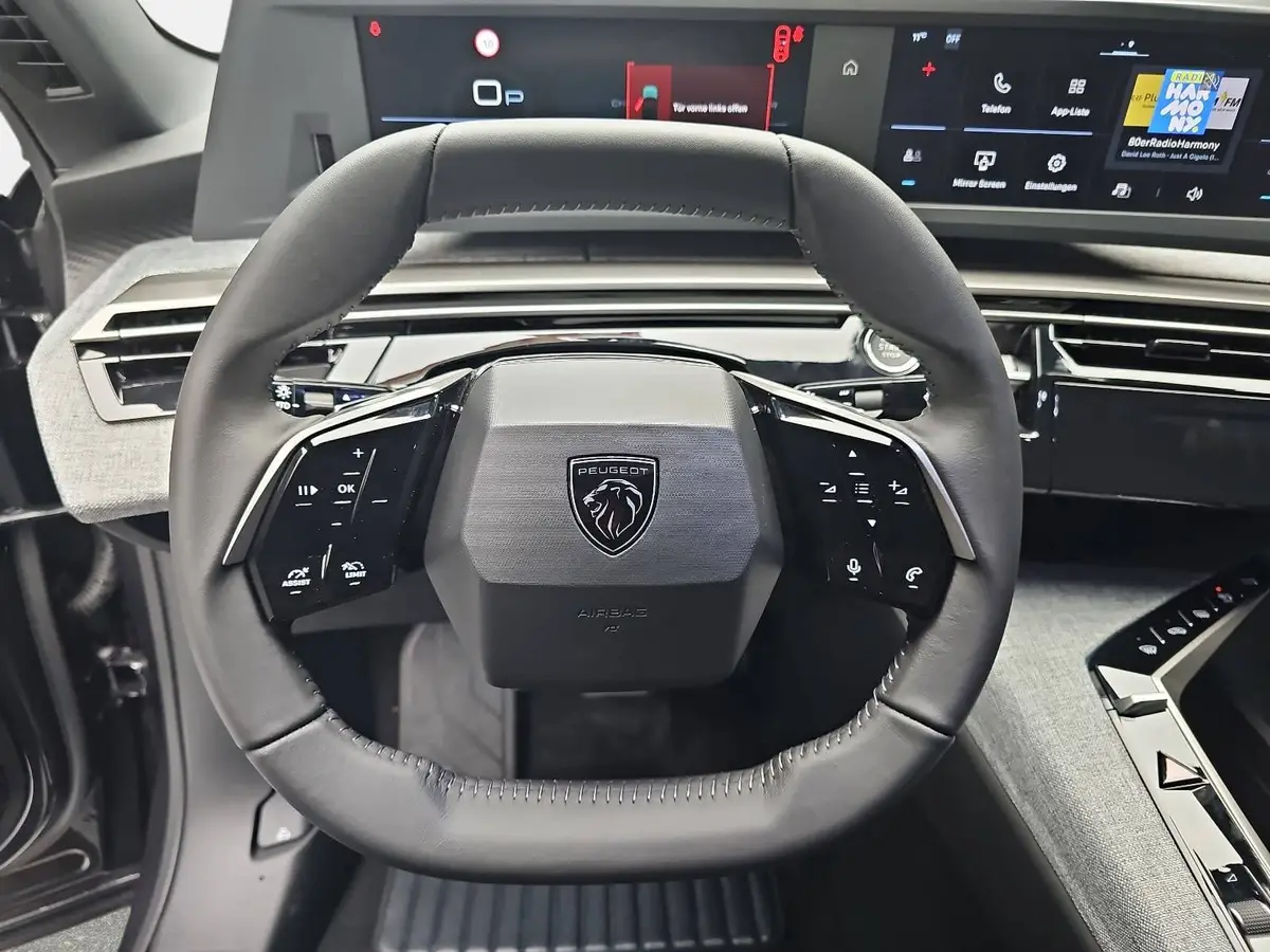 PEUGEOT 3008 1.2 HYBRID 145 E-DSC6 ALLURE LED DAB WINTER AHK LM