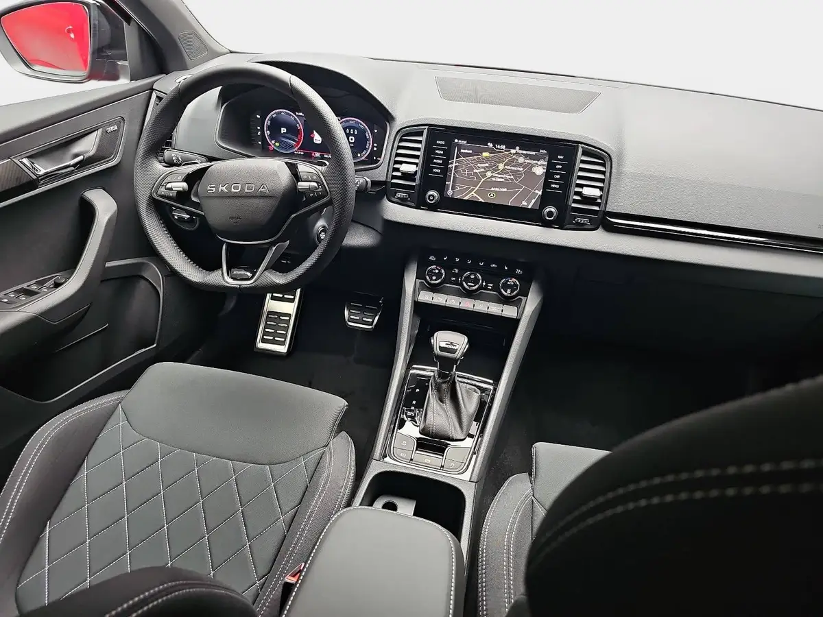 SKODA KAROQ 1.5 TSI DSG SPORTLINE NAVI LED-MATRIX PANO CANTON