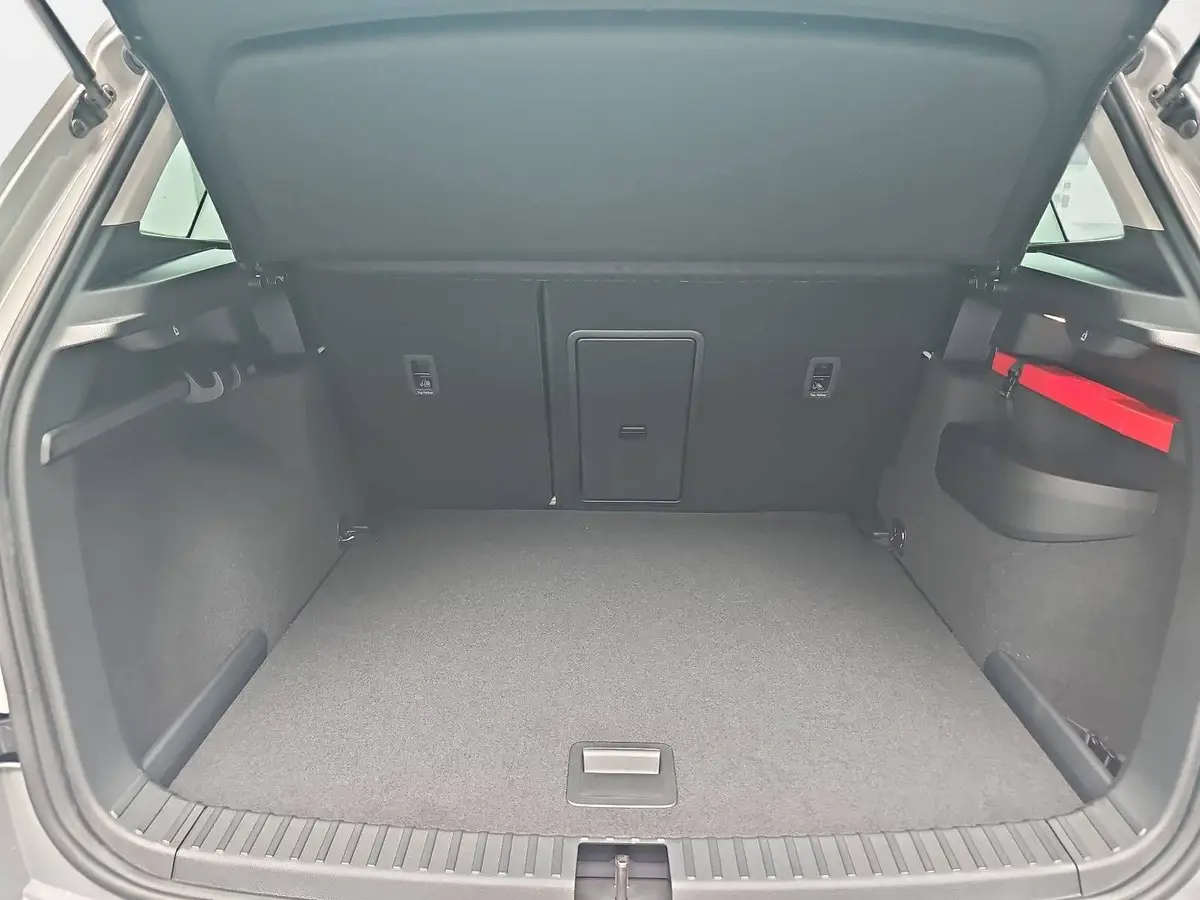 SKODA KAROQ 1.5 TSI DSG FAMILY LED KAMERA LM17