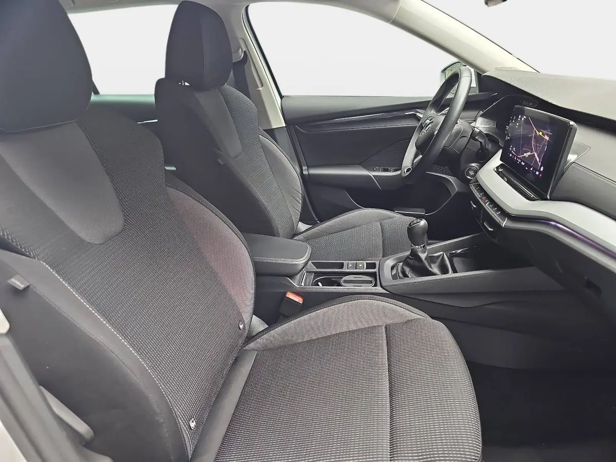 SKODA OCTAVIA COMBI 1.0 TSI AMBITION NAVI LED PDC