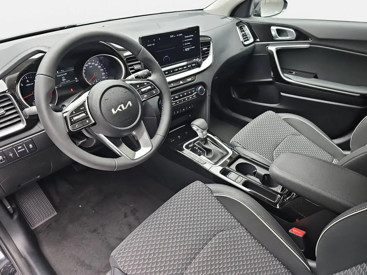KIA CEED 1.5 T-GDI DCT7 SPIRIT TECHNOLOGIE LEDER