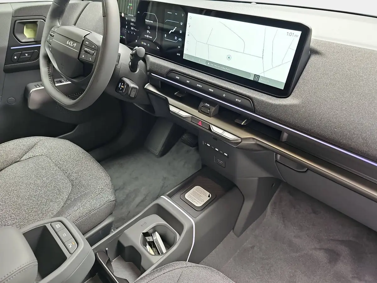 KIA EV2 42.2 KWH EARTH MJ27 4SITZE WINTER-CON 22KW-AC TECHN DRIVEW-PARK DESIGN