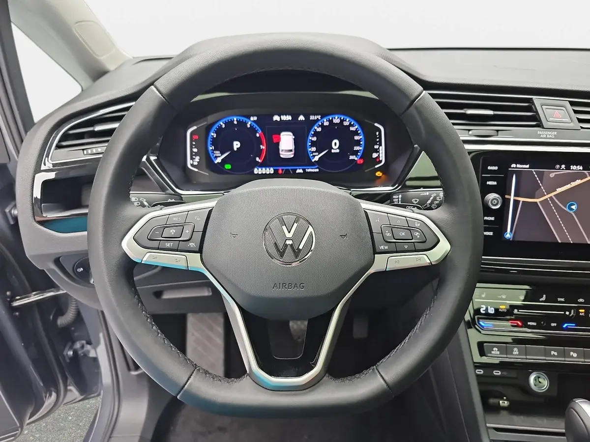 VW TOURAN 1.5 TSI DSG HIGHLINE R-LINE NAVI LED ACC PANO KAME