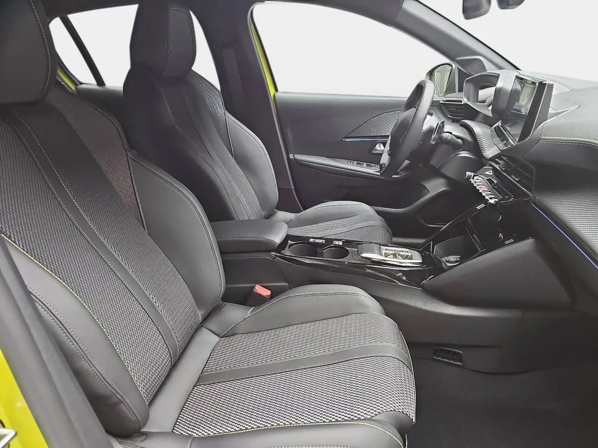 PEUGEOT 208 1.2 HYBRID 110 E-DSC6 GT KLIMA LED MIRROR-SCREEN K