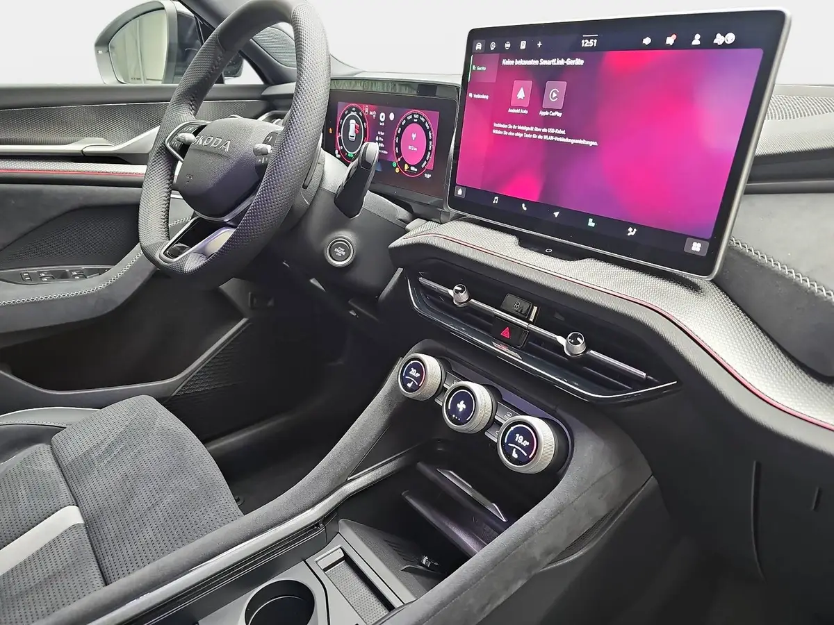 SKODA KODIAQ 1.5 TSI DSG SPORTLINE NAVI LED ACC WINTER KAMERA A