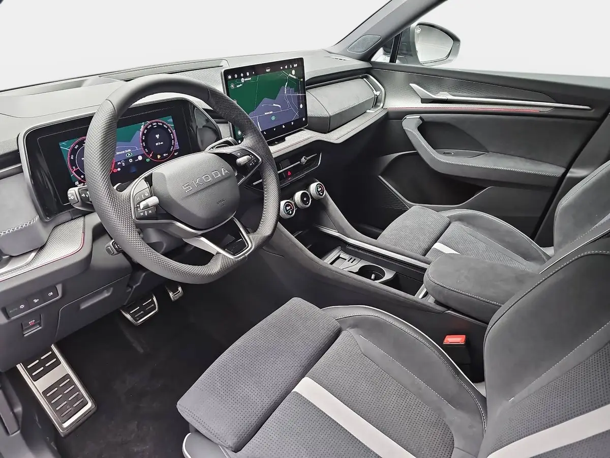 SKODA KODIAQ 1,5 DSG SPORTLINE NAVI LED ACC PANO WINTER KAMERA 