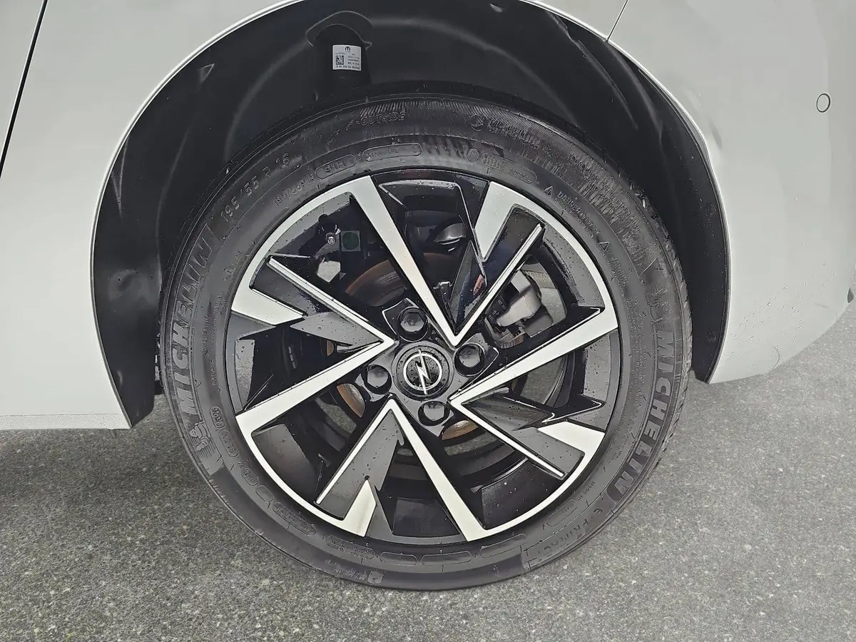 OPEL CORSA 1.2 TURBO AUTO. GS LED KLIMA SICHT WINTER DAB KAME