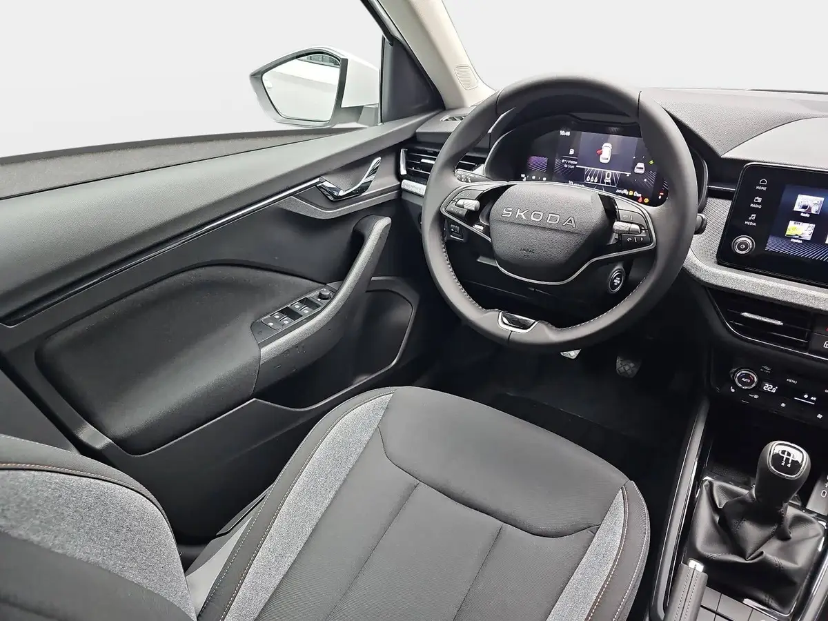 SKODA KAMIQ 1.0 TSI CLASSIC LED KLIMAAUTO PDC