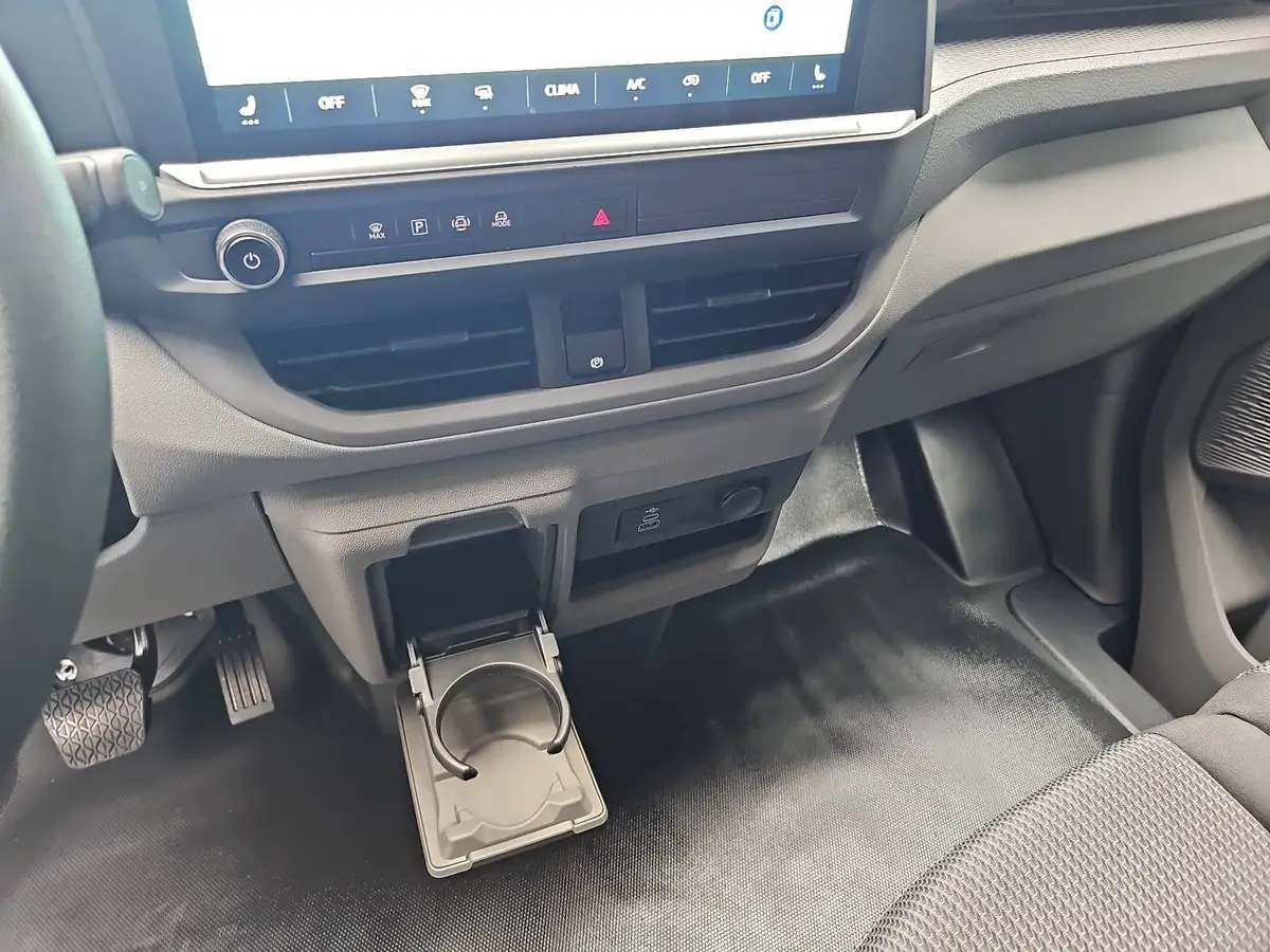 VW T7 TRANSPORTER 2.0 TDI DSG KASTEN L2H1 LED