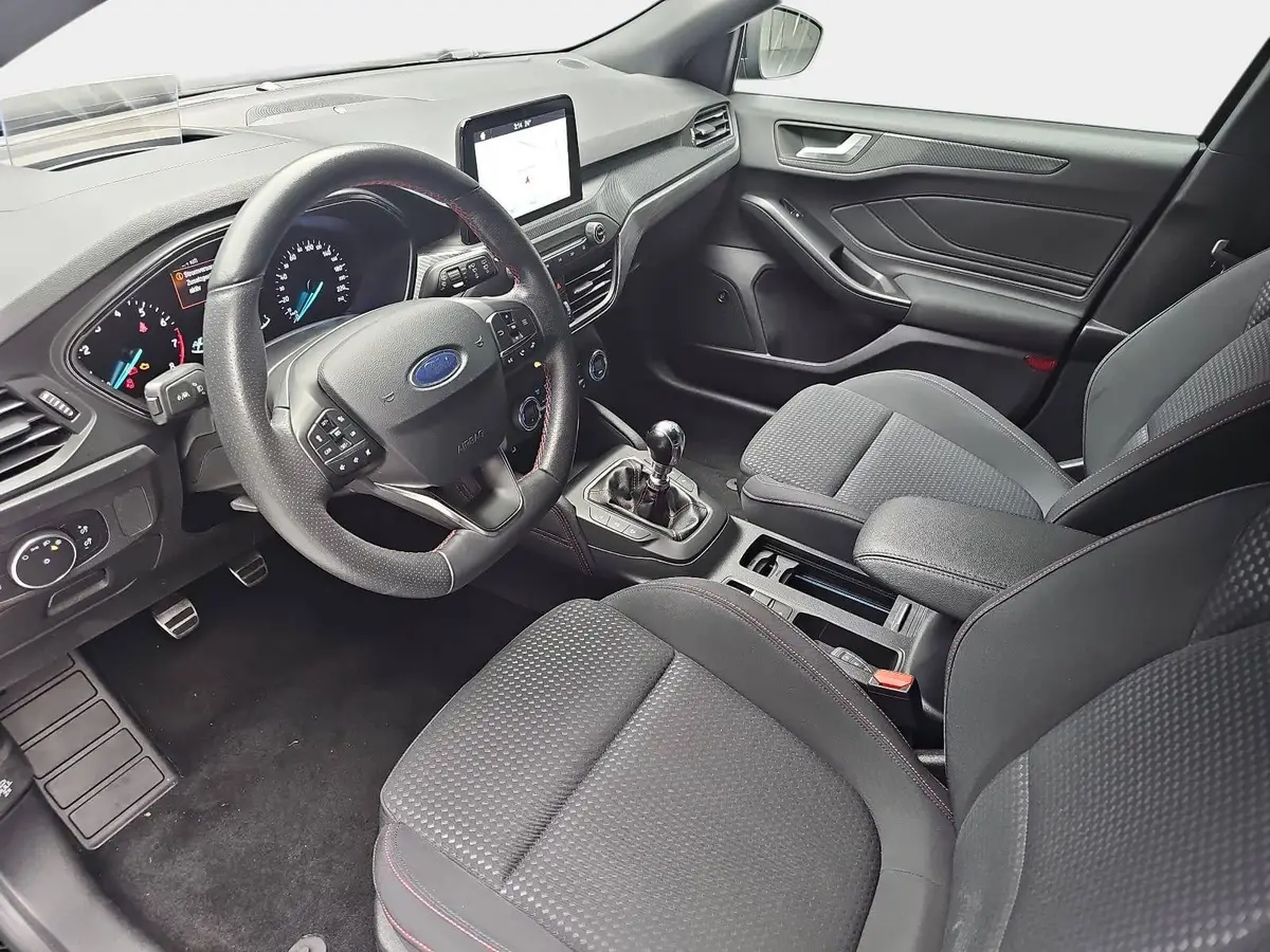 FORD FOCUS 1.0 EB ST-LINE NAVI LED LM18