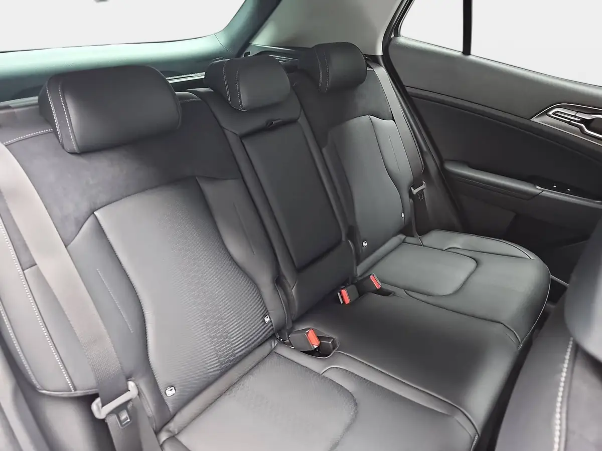 KIA SPORTAGE 1.6 T-GDI 150 2WD DCT SPIRIT MJ26 LEDER DRIVEWISE SOUND