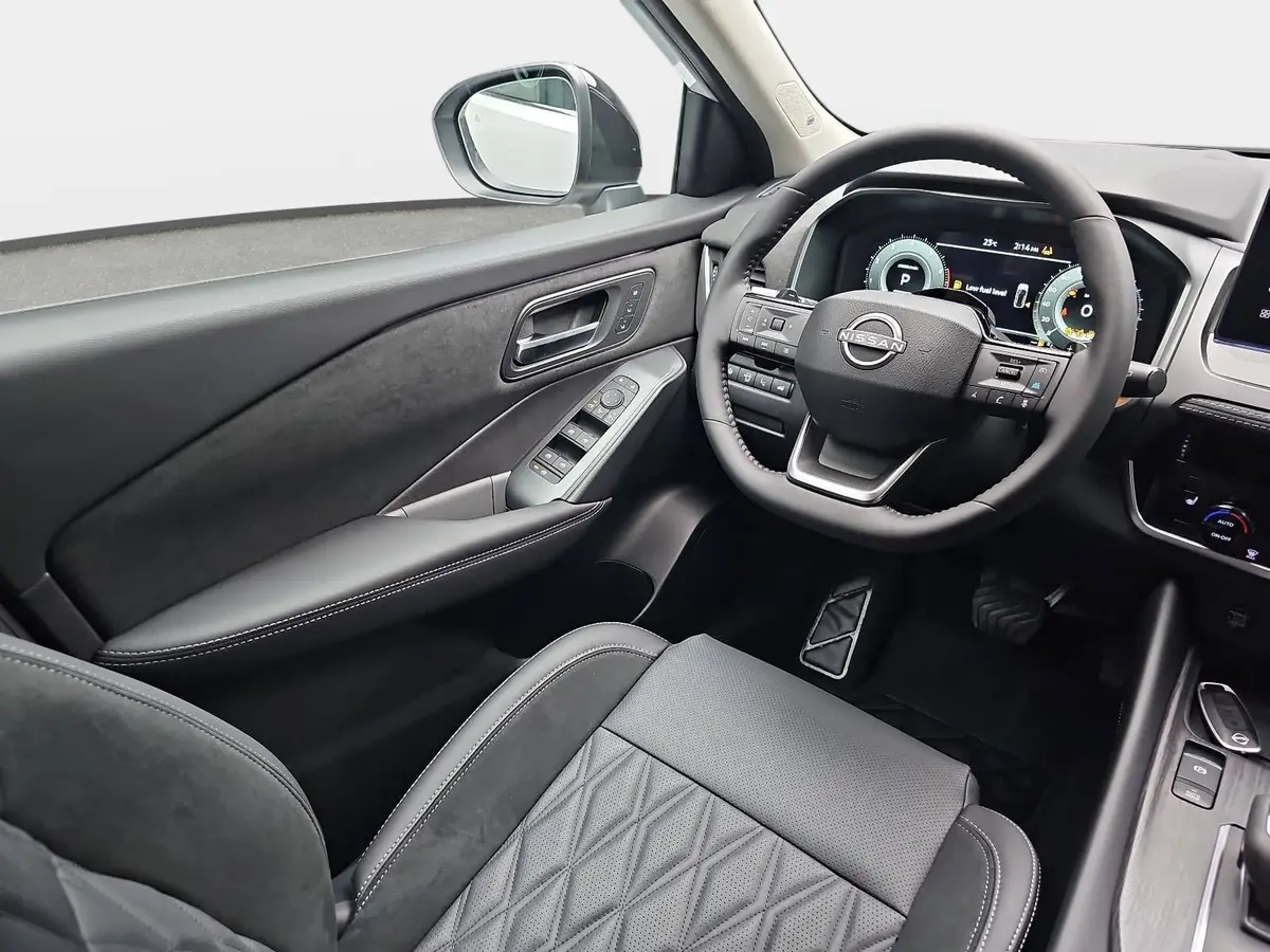 NISSAN QASHQAI 1.3 DIG-T MHEV AUTO. MJ27 TEKNA PREMIUM PAKET 2-FARBEN
