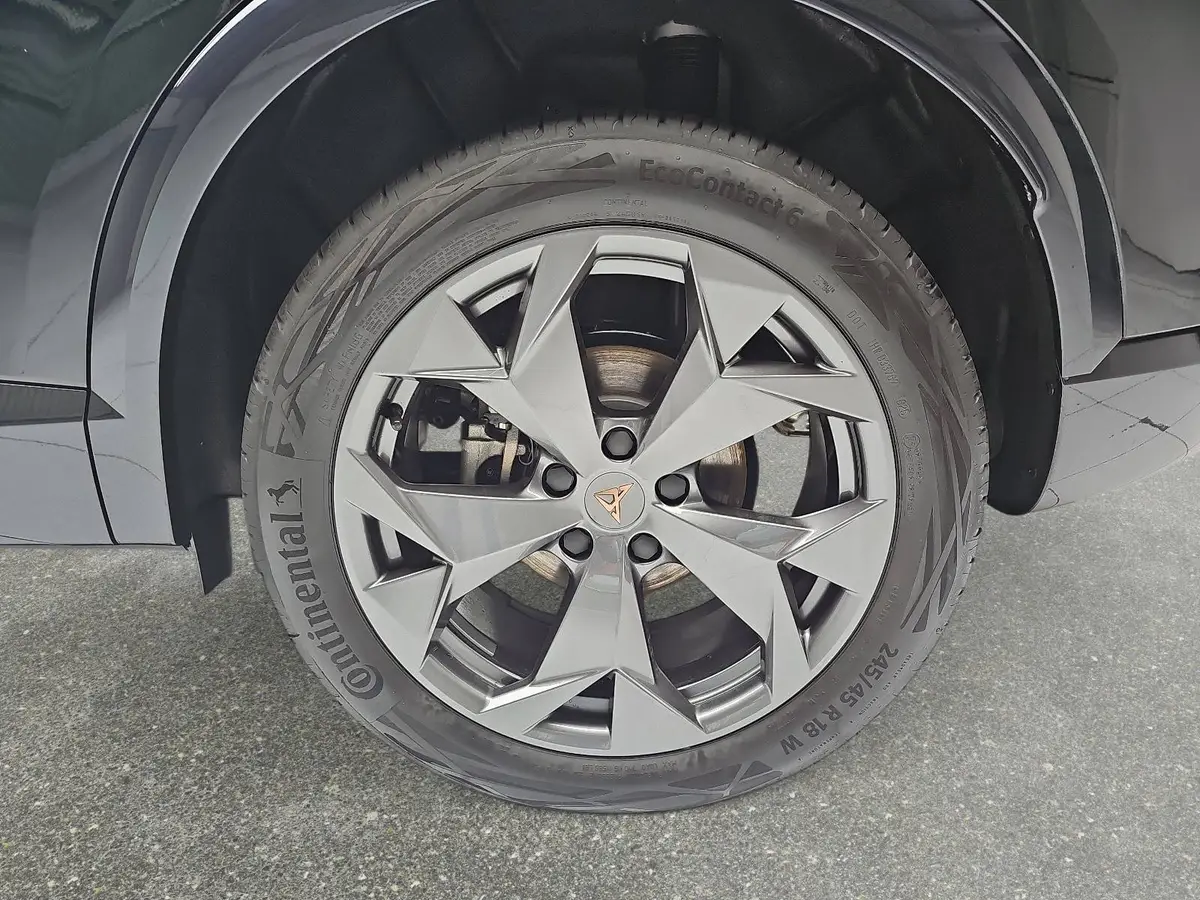 CUPRA FORMENTOR 1.5 ETSI DSG LED EDGE PAKET EL.HECKKLAPPE KAM