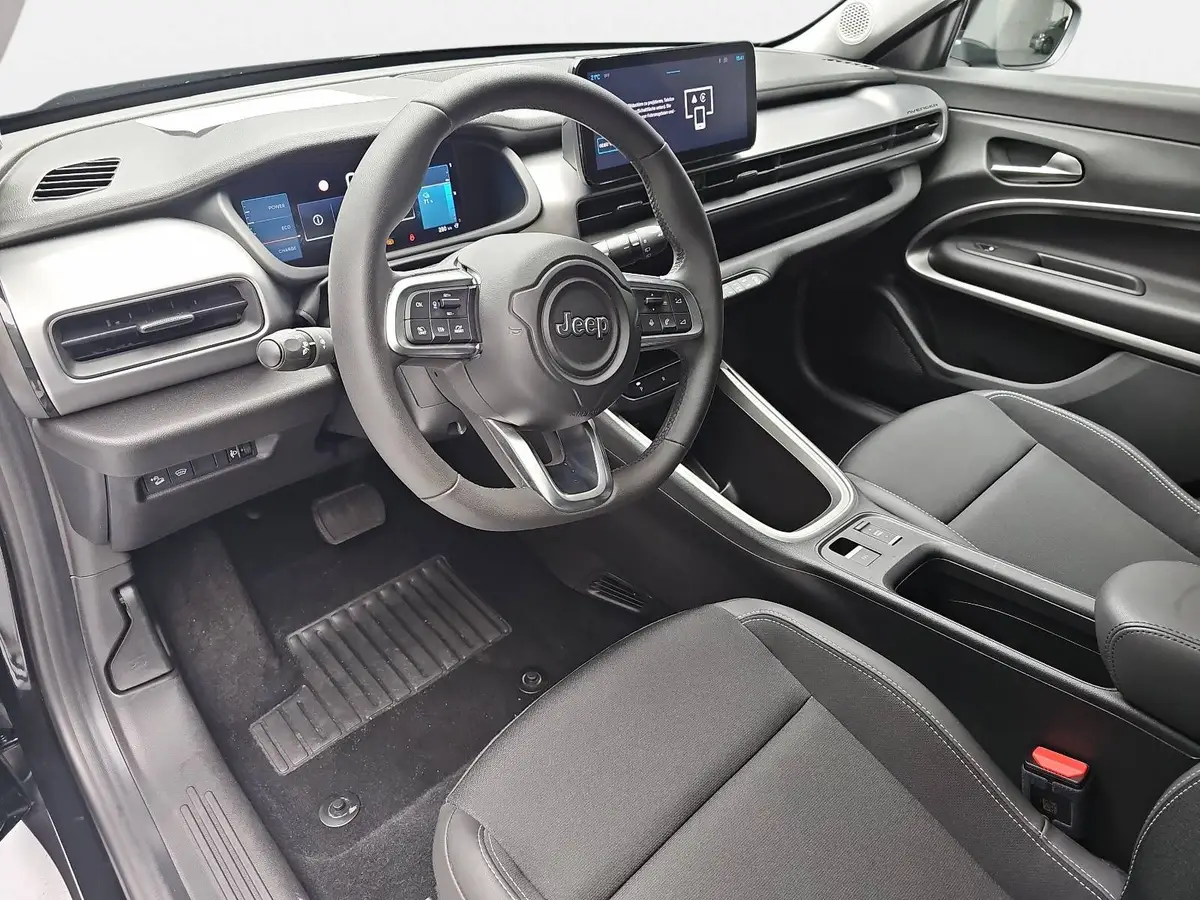 JEEP AVENGER ELEKTRO ALTITUDE NAVI