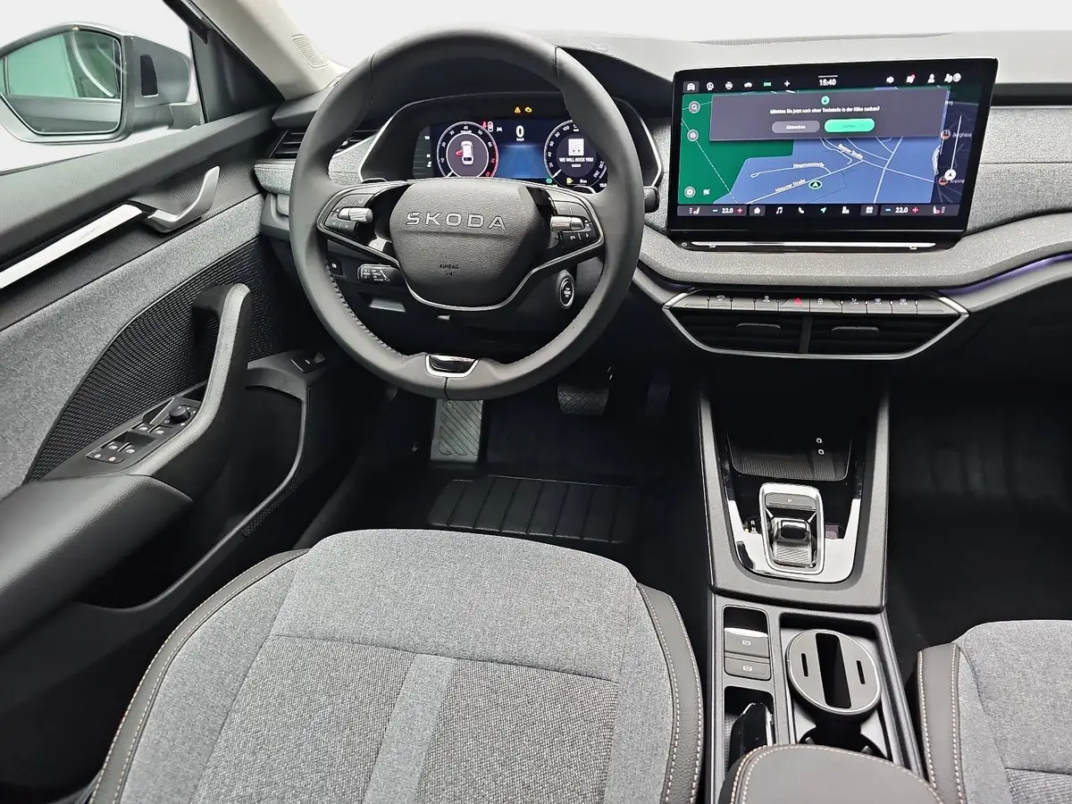 SKODA OCTAVIA COMBI 1.5 TSI ETEC DSG SELECTION NAVI LED ACC WINTER KA