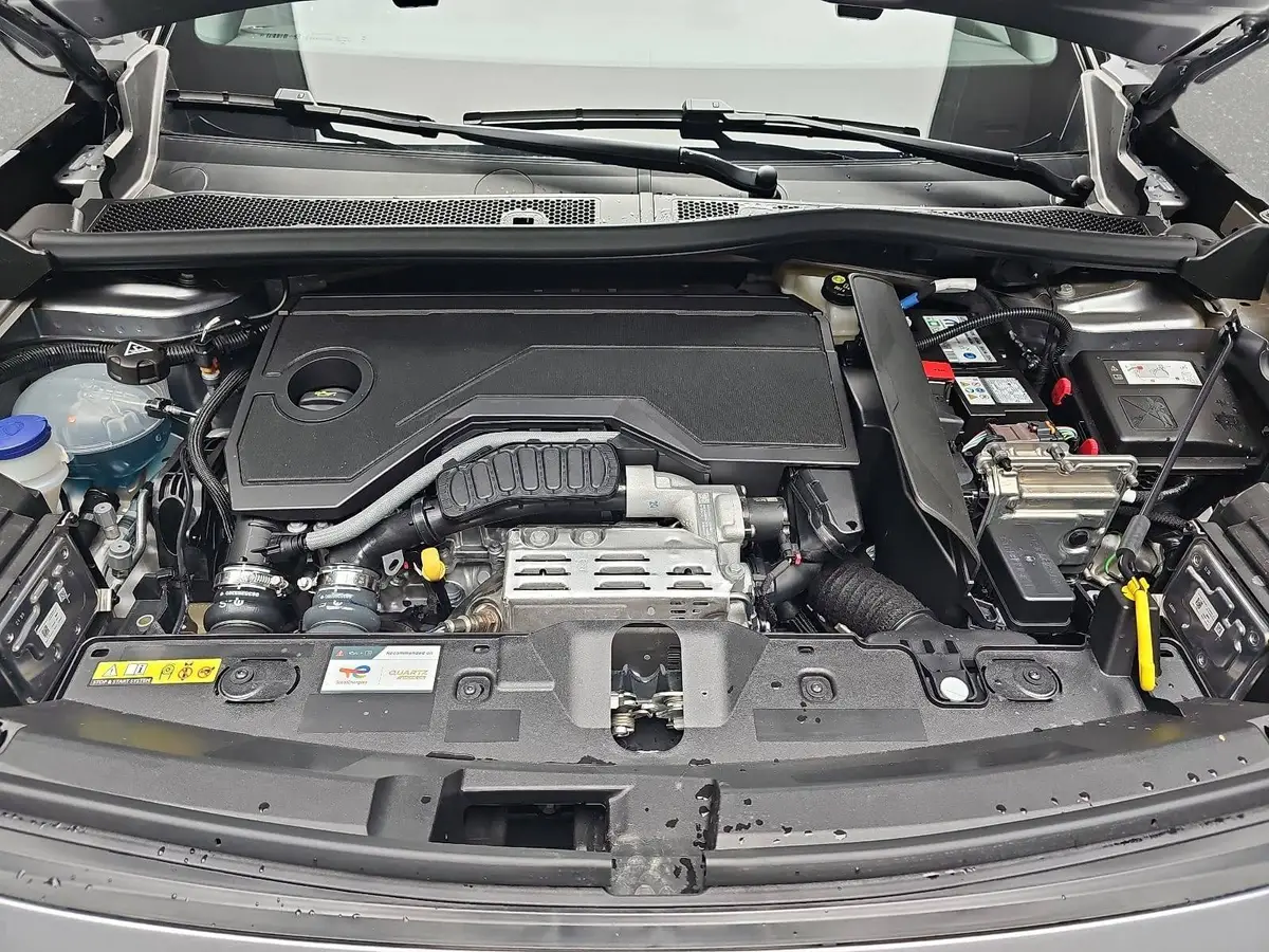 PEUGEOT 2008 1.2 HYBRID 145 E-DSC6 GT-LINE 2-WD LED KLIMAAUTO K