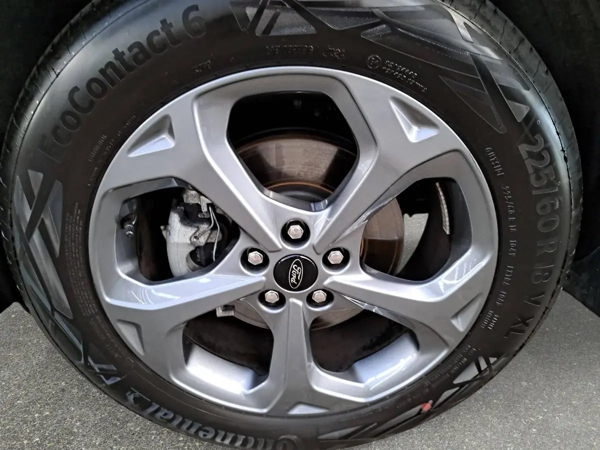 FORD KUGA 1.5 EB AUTO. ST-LINE NAVI LED KLIMAAUTO WINTER SIC