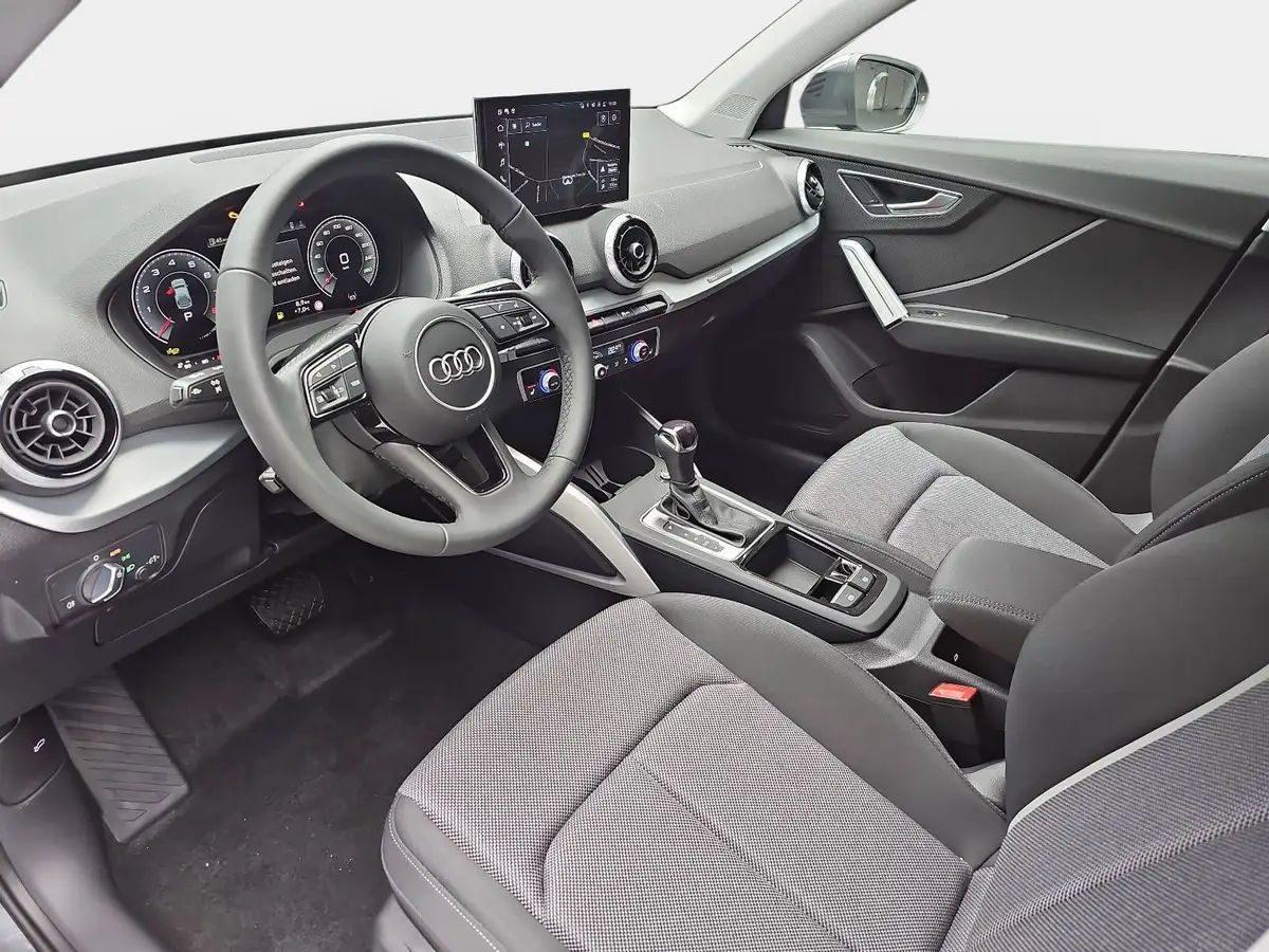 AUDI Q2 35 TFSI S-TRONIC S LINE NAVI LED ACC EL.HECKKL. WI