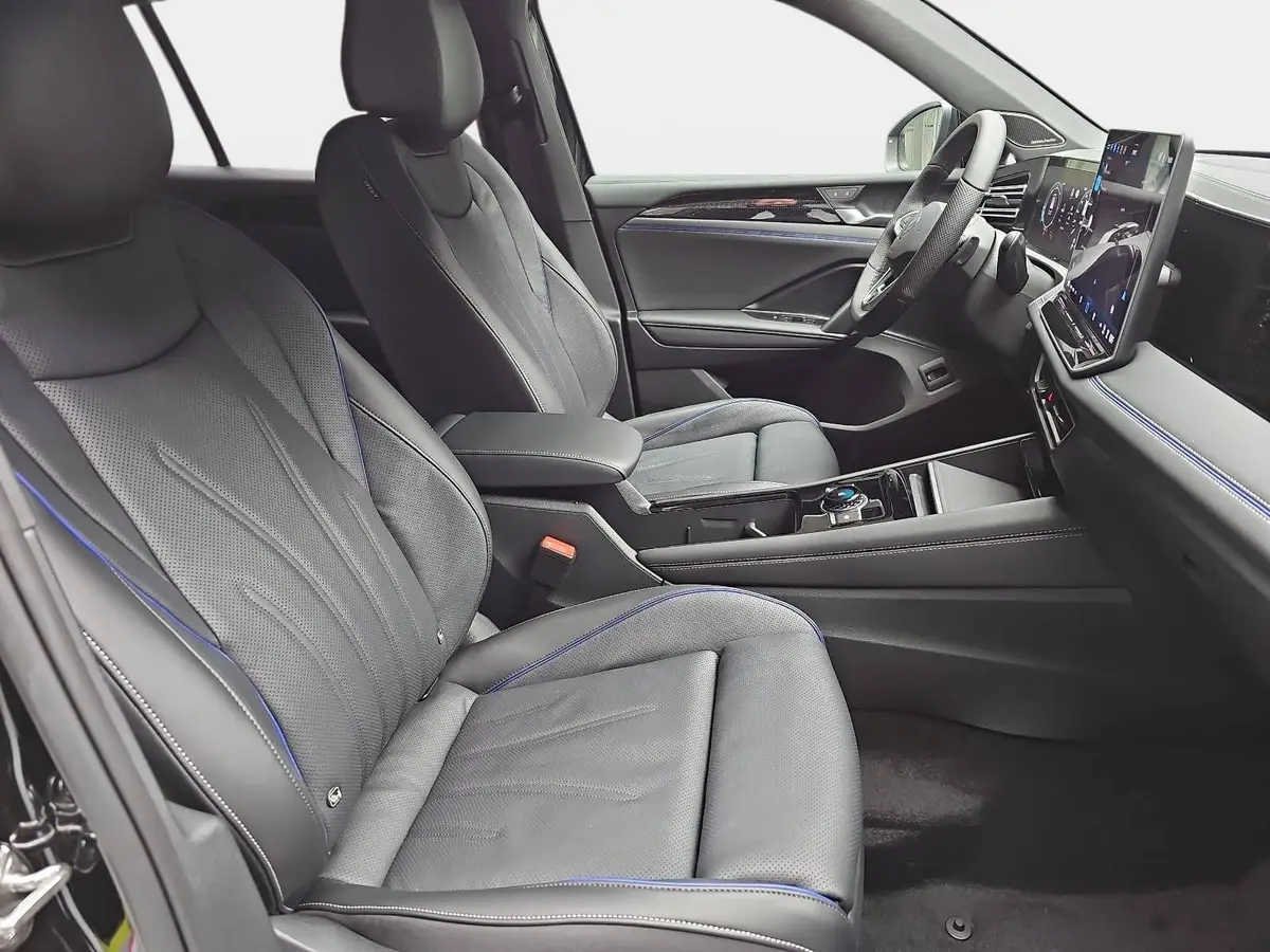 VW TIGUAN 2.0 TDI DSG R-LINE 4M NAVI LED-MATIX LEDER BLACK-S