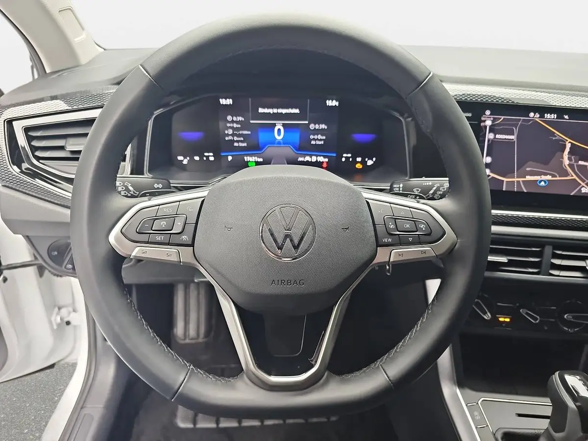 VW TAIGO 1.0 TSI DSG LIFE NAVI LED ACC SITZHEIZUNG PDC KAME