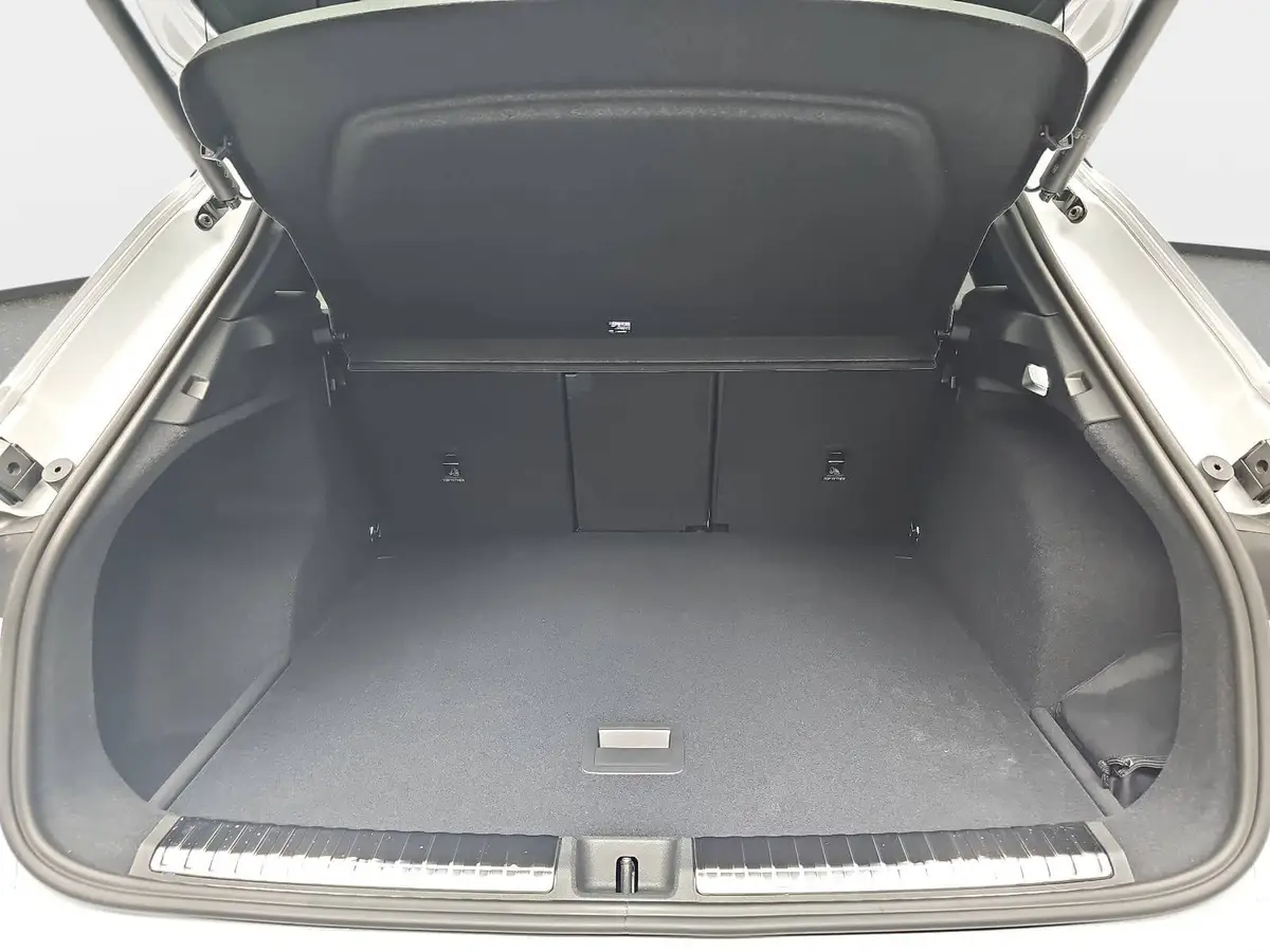AUDI Q3 TFSI S-TRONIC S-LINE NAVI LED-PLUS PANO