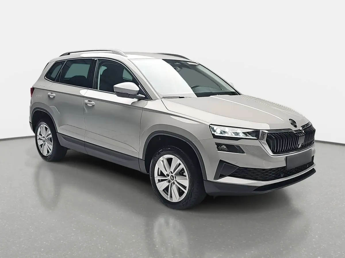 SKODA KAROQ 1.5 TSI DSG SELECTION LED AHK WINTER