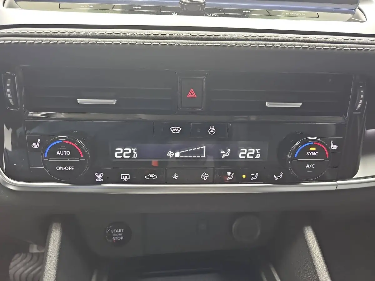 NISSAN QASHQAI 1.3 DIG-T MHEV AUTO. N-CONNECTA WINTER