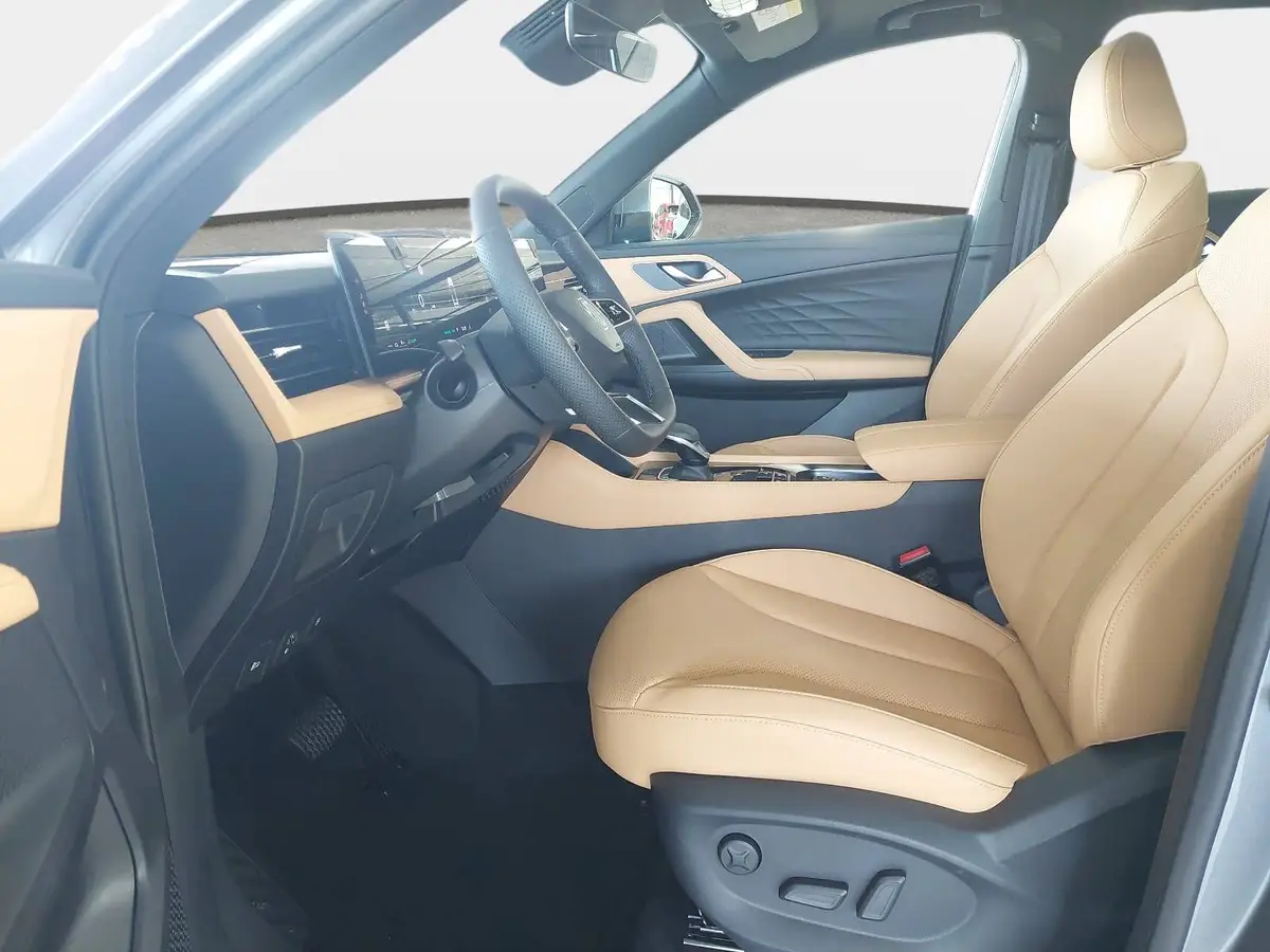 MG HS 1.5 PLUG-IN-HYBRID MY25.5 LUXURY LEDER 360-GRAD-KAMERA 19-ZOLL-LM