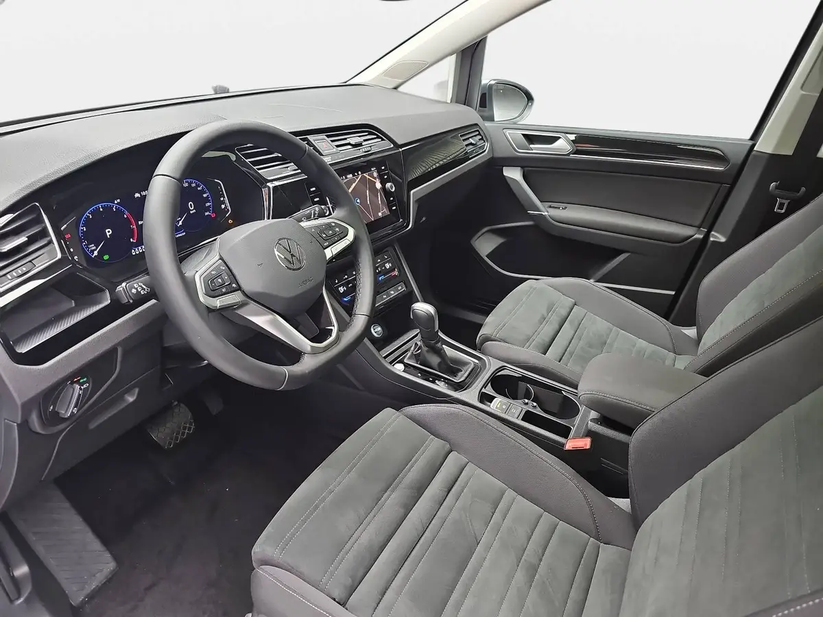 VW TOURAN 1.5 TSI DSG HIGHLINE R-LINE NAVI LED ACC PANO KAME