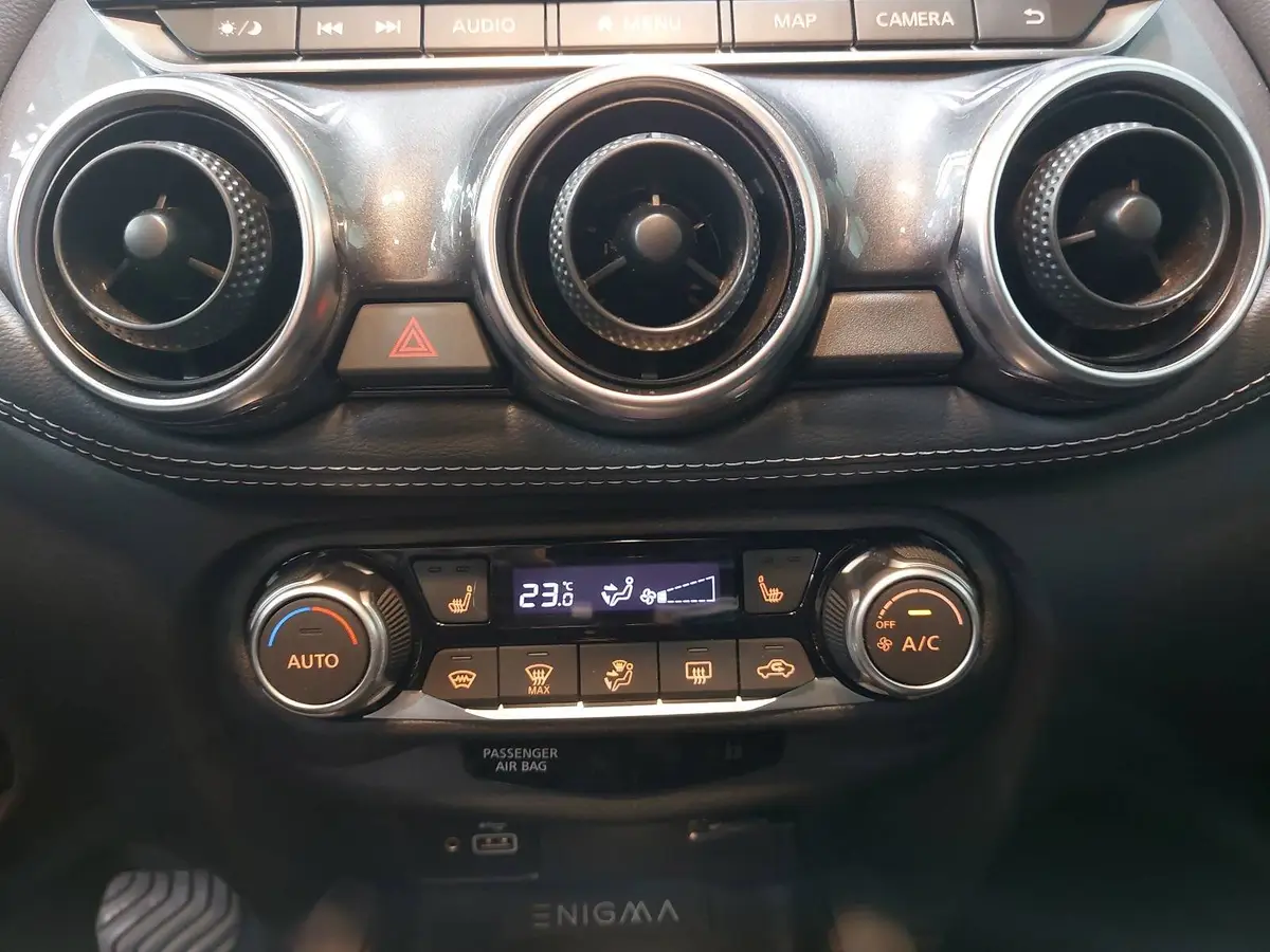 NISSAN JUKE 1.0 DIG-T 5T DCT AUTO. ENIGMA 2-FARBLACK