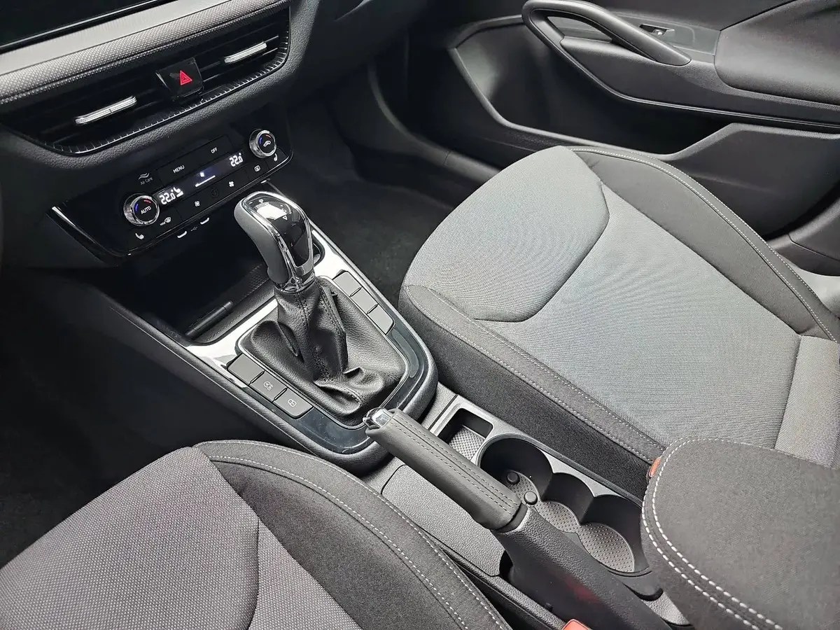 SKODA FABIA 1.0 TSI DSG 130 JAHRE LED KAMERA LM