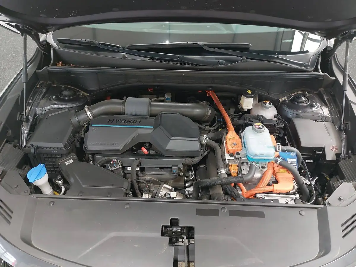 KIA SORENTO 1.6T PLUG-IN-HYBRID AWD AT6 SPIRIT MJ23 ASSIST+