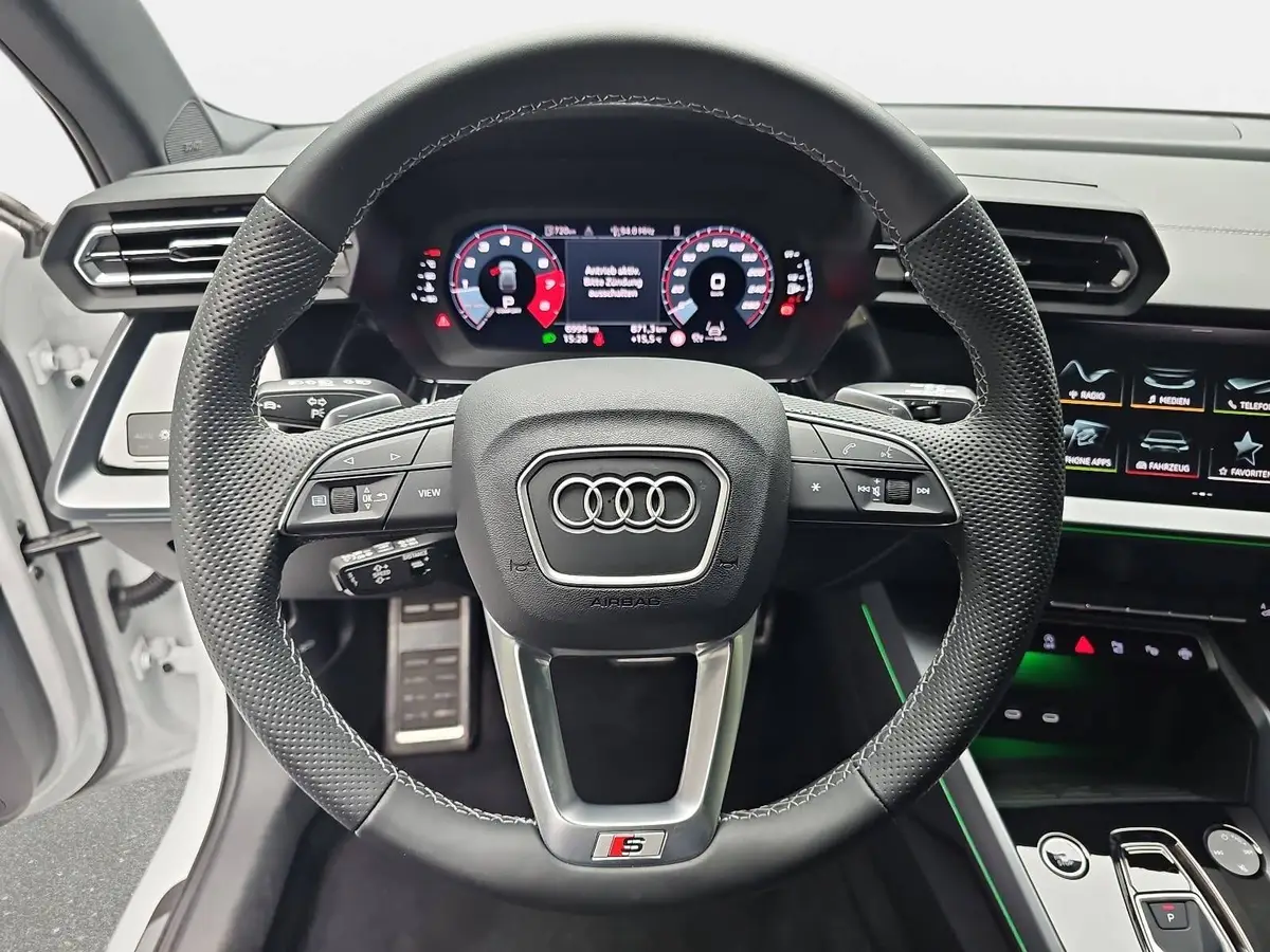 AUDI A3 35 TFSI DSG SPORTBACK S LINE LED KAMERA LM18