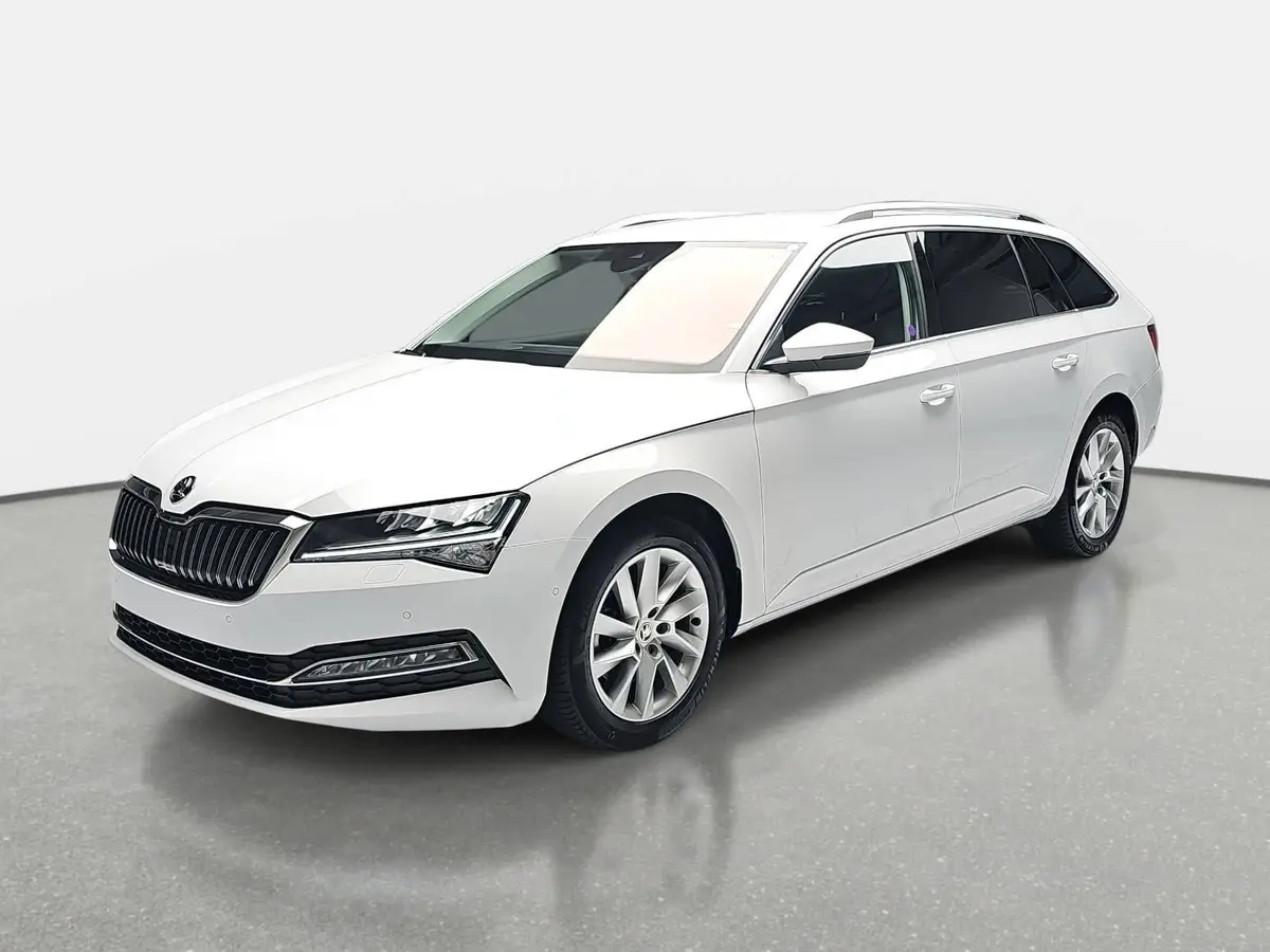 SKODA SUPERB COMBI 2.0 TDI DSG STYLE NAVI LED LM
