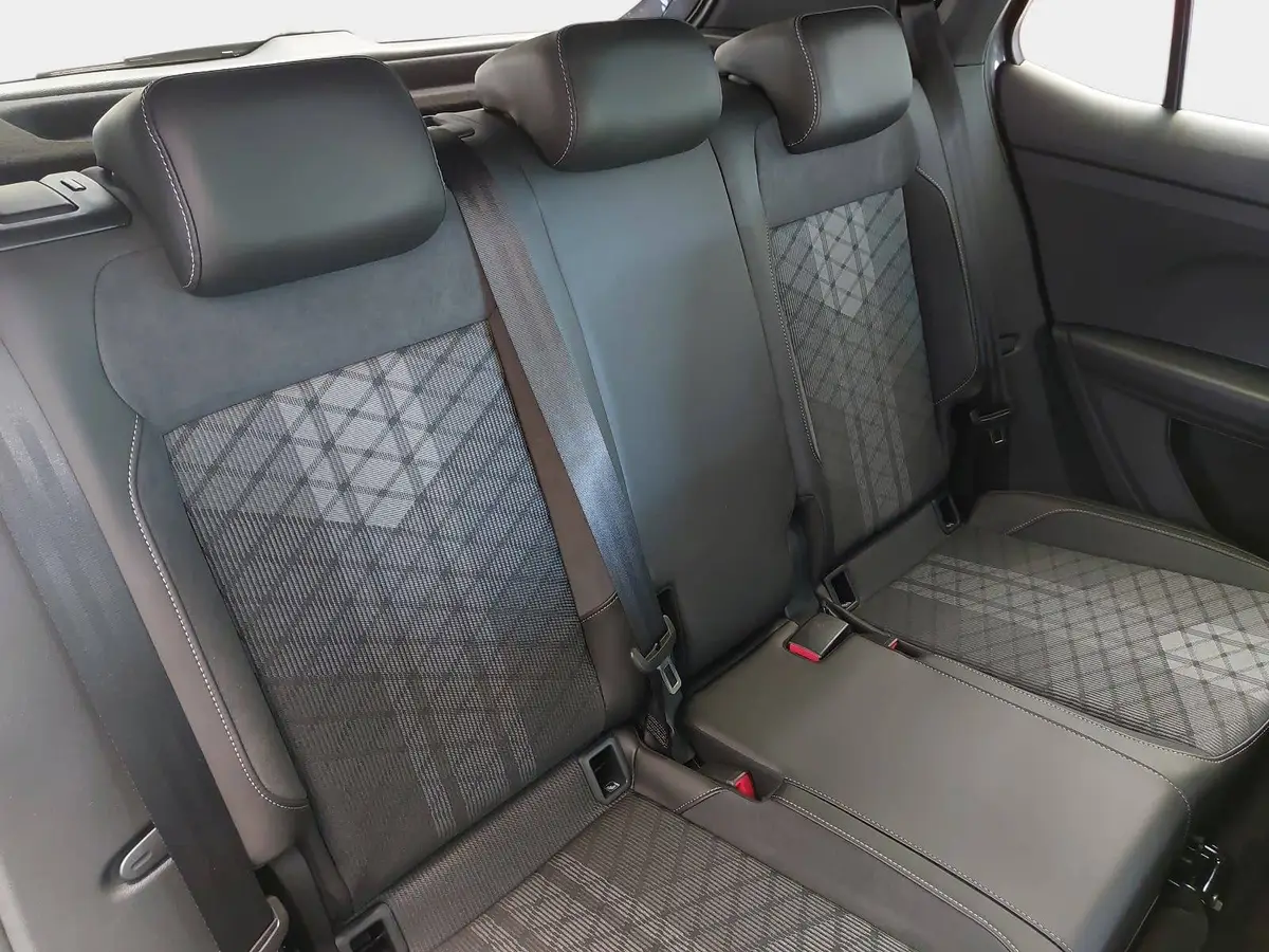 VW T-CROSS 1.0 TSI DSG R-LINE NAVI MATRIX-LED