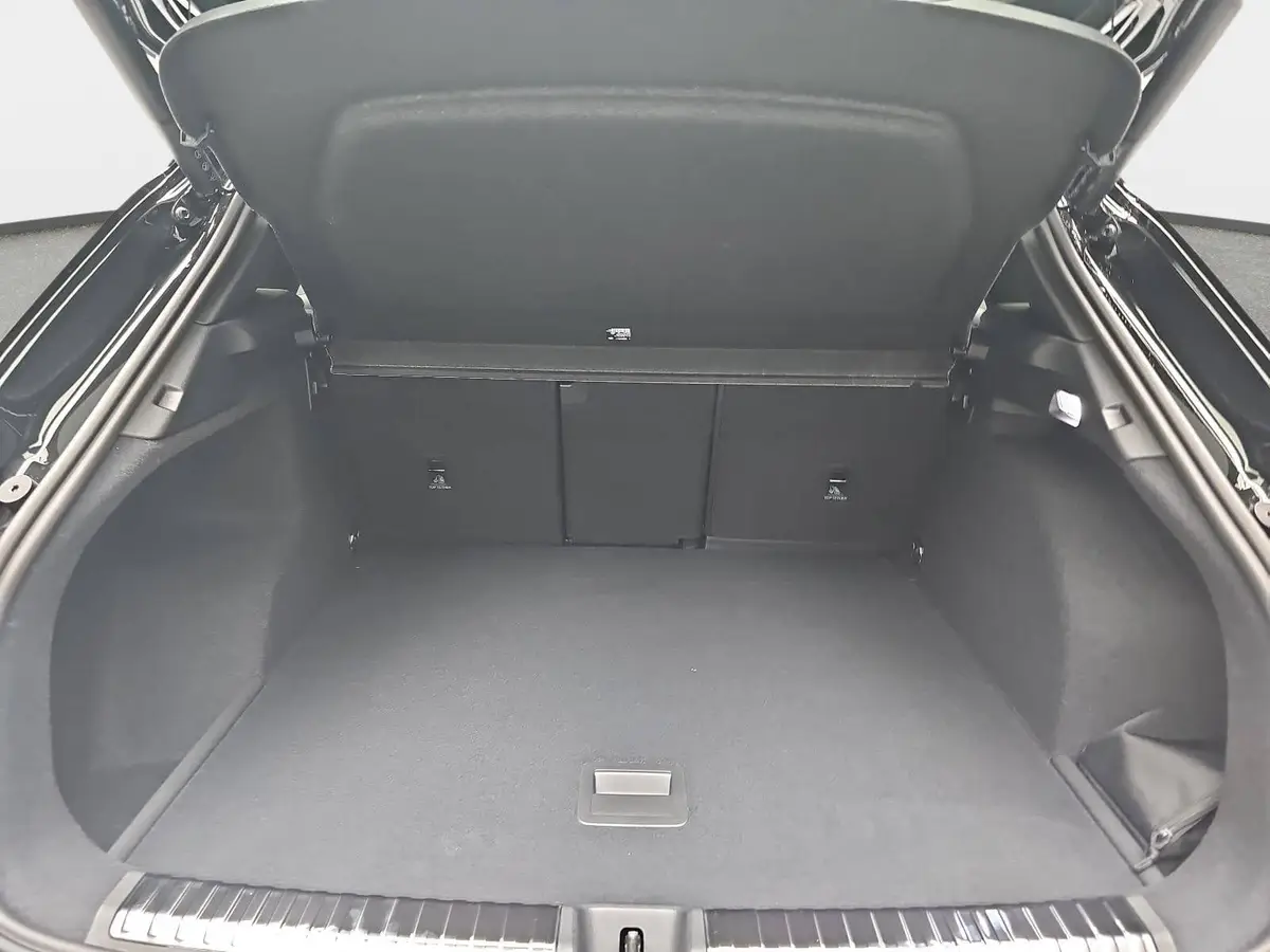 AUDI Q3 TFSI S-TRONIC S-LINE NAVI LED-PLUS PANO