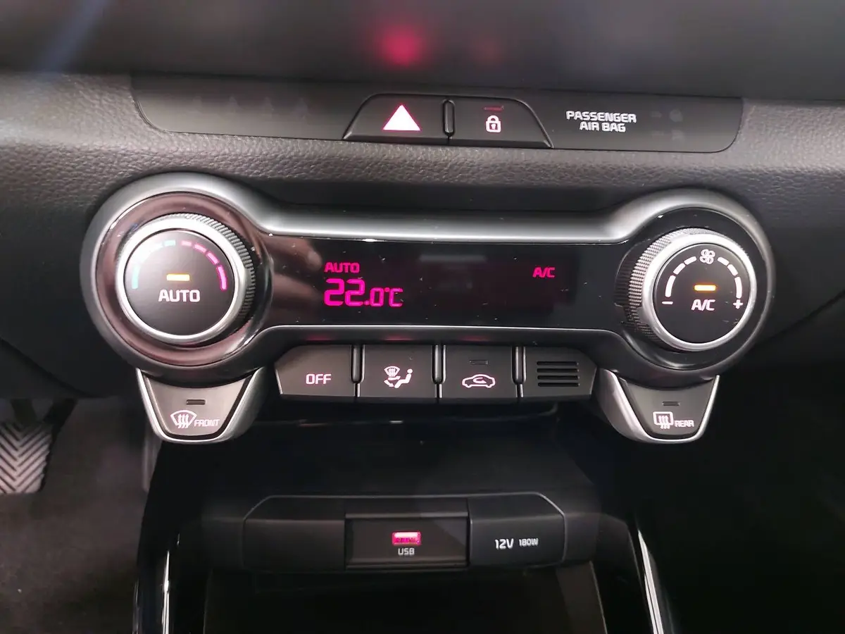 KIA STONIC 1.0 T-GDI 100 VISION LED SITZH. NAVI