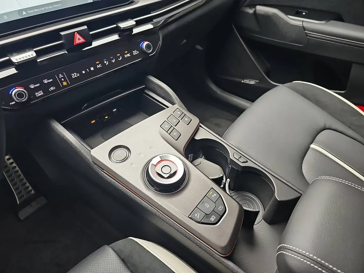 KIA SPORTAGE 1.6 T-GDI 150 2WD DCT GT-LINE MJ26 SCHW. DACH DRIVEWISE GLASDACH SOUND