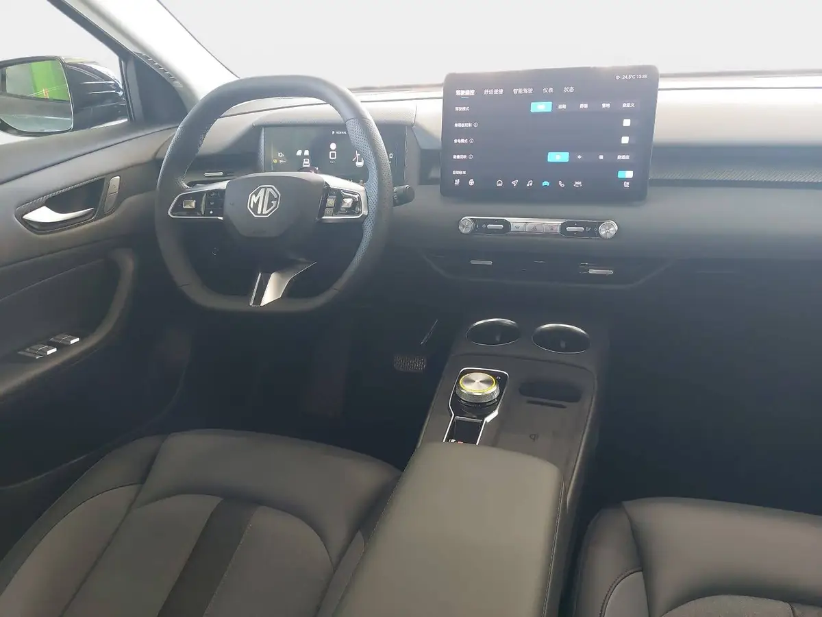 MG S5 EV 64 KWH MY25 LUXURY