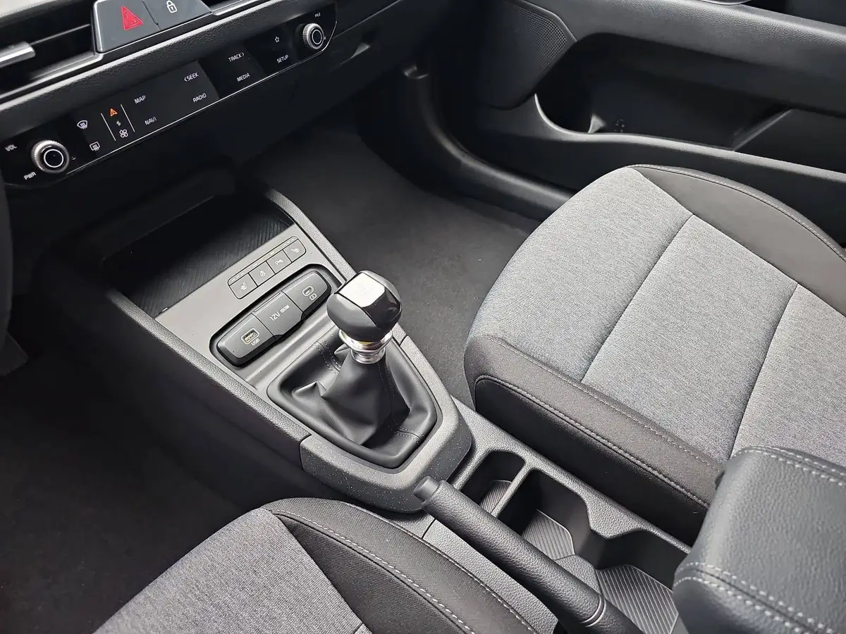 KIA STONIC 1.0 T-GDI 100 CORE MJ26 WINTER