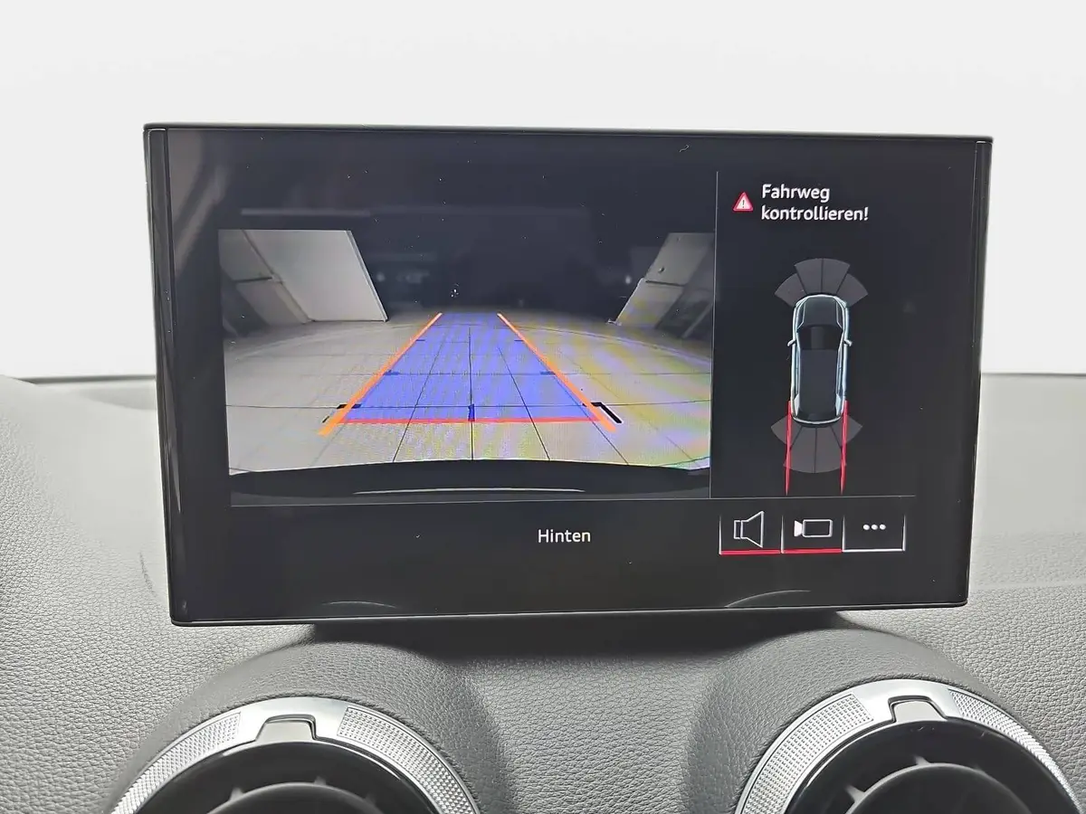 AUDI Q2 35 TFSI S-TRONIC S LINE NAVI LED ACC EL.HECKKL. WI