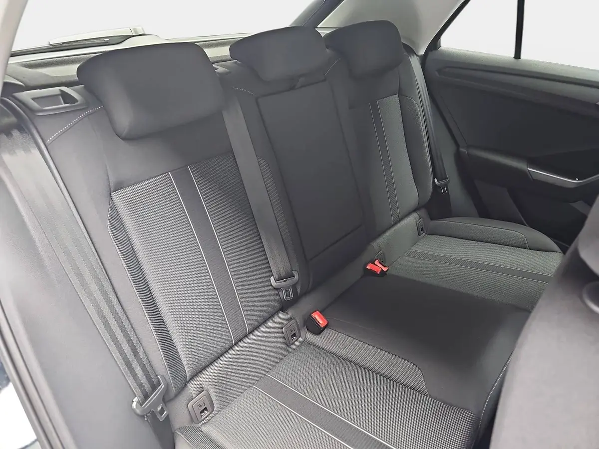 VW T-ROC 1.5 TSI DSG LIFE LED WINTER AHK