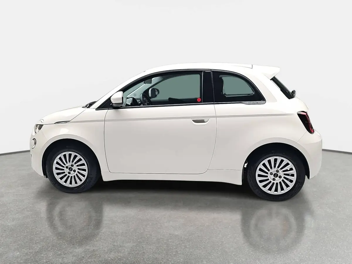 FIAT 500 ELEKTRO 23.8 KWH ACTION RADIO & WINTER PAKET