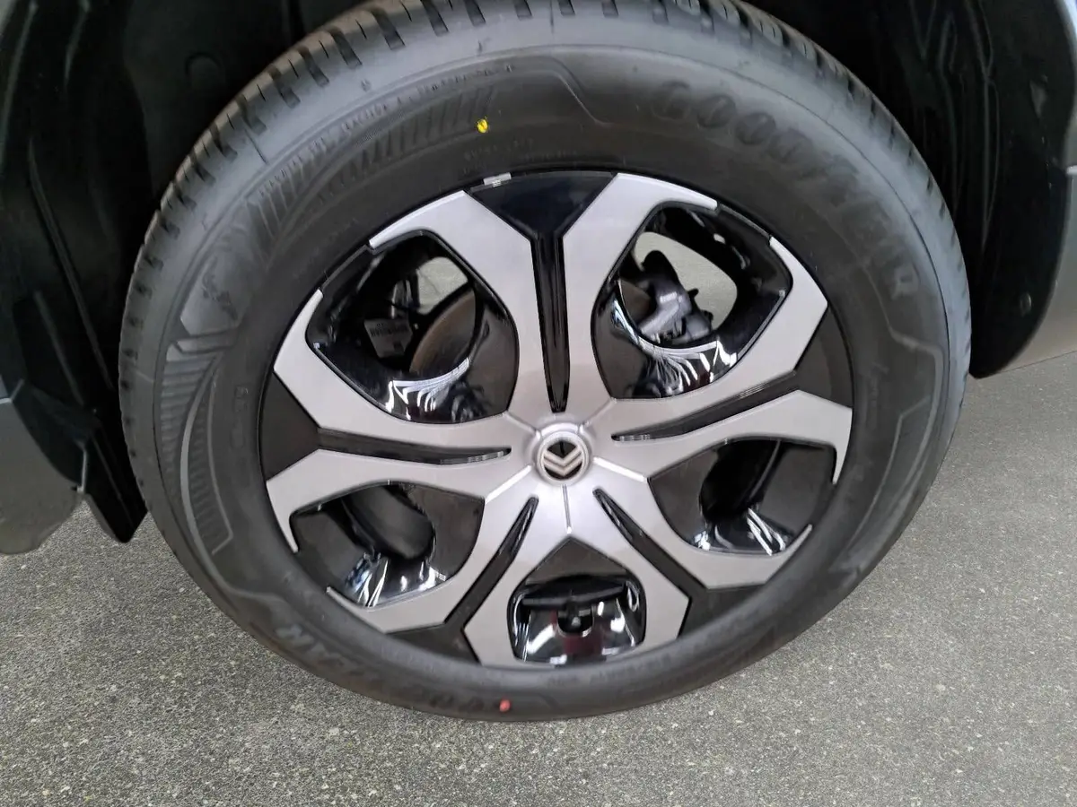 CITROËN C3 AIRCROSS 1.2 HYBRID 145 E-DCS6 PLUS 7-S