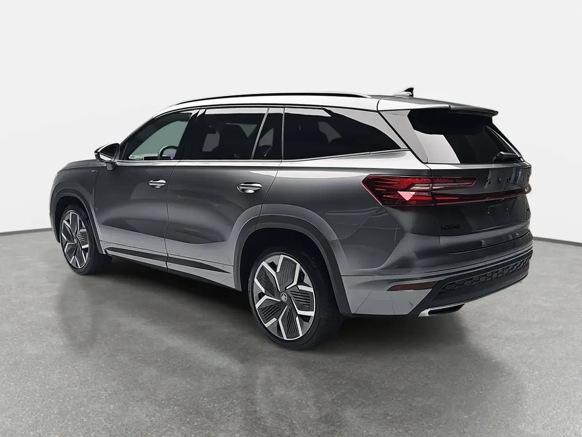 SKODA KODIAQ 2.0 TDI DSG SPORTLINE 4X4 PANO AHK
