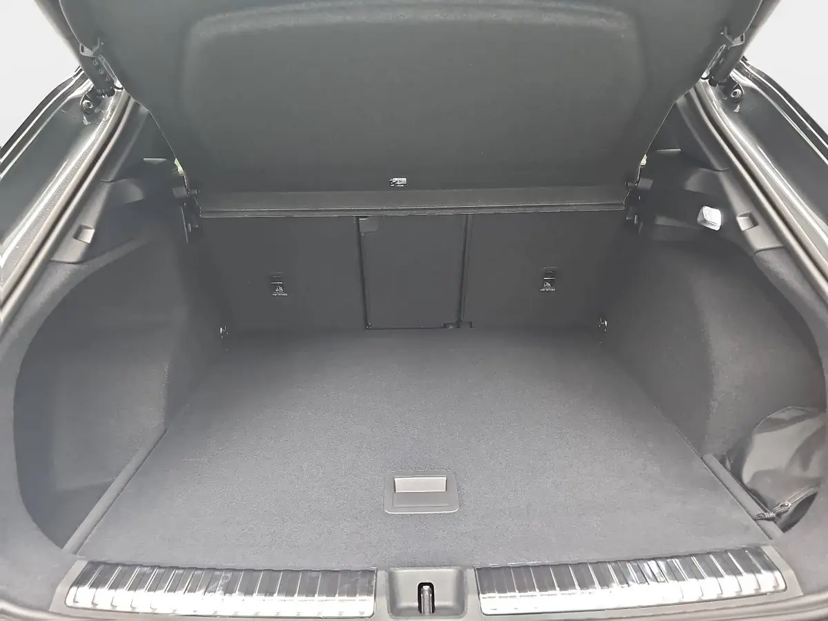AUDI Q3 TFSI S-TRONIC S-LINE NAVI LED-PLUS PANO