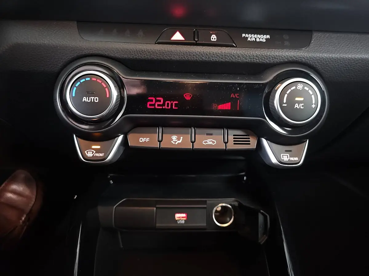 KIA STONIC 1.0 T-GDI 48V DCT SPIRIT TECHNOLOGIE
